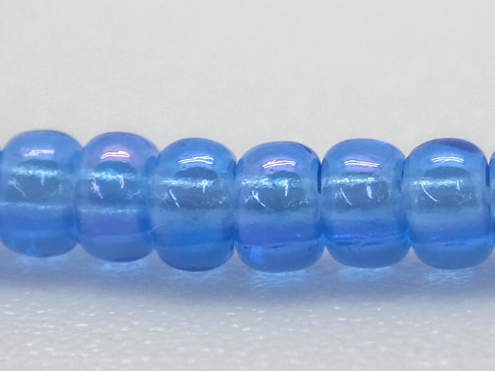 10/0 Seedbead Translucent Iris Ice Blue (500 g bag) glass beads