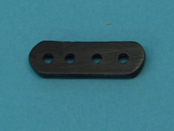 Horn Spacers: 4-hole (100/box) 
