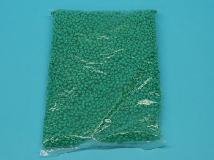 4/0 Czech Glass Beads Opaque Medium Green (500 g bag) glass beads