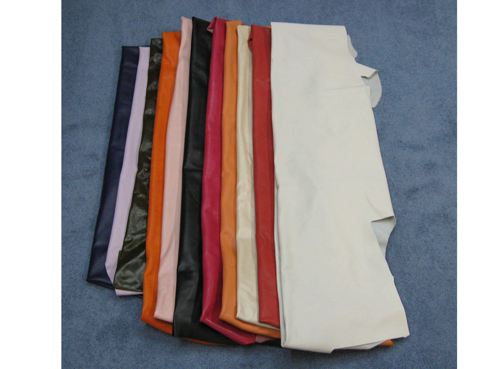 2-3 oz Cow Leather: Various Colors (sq ft) 