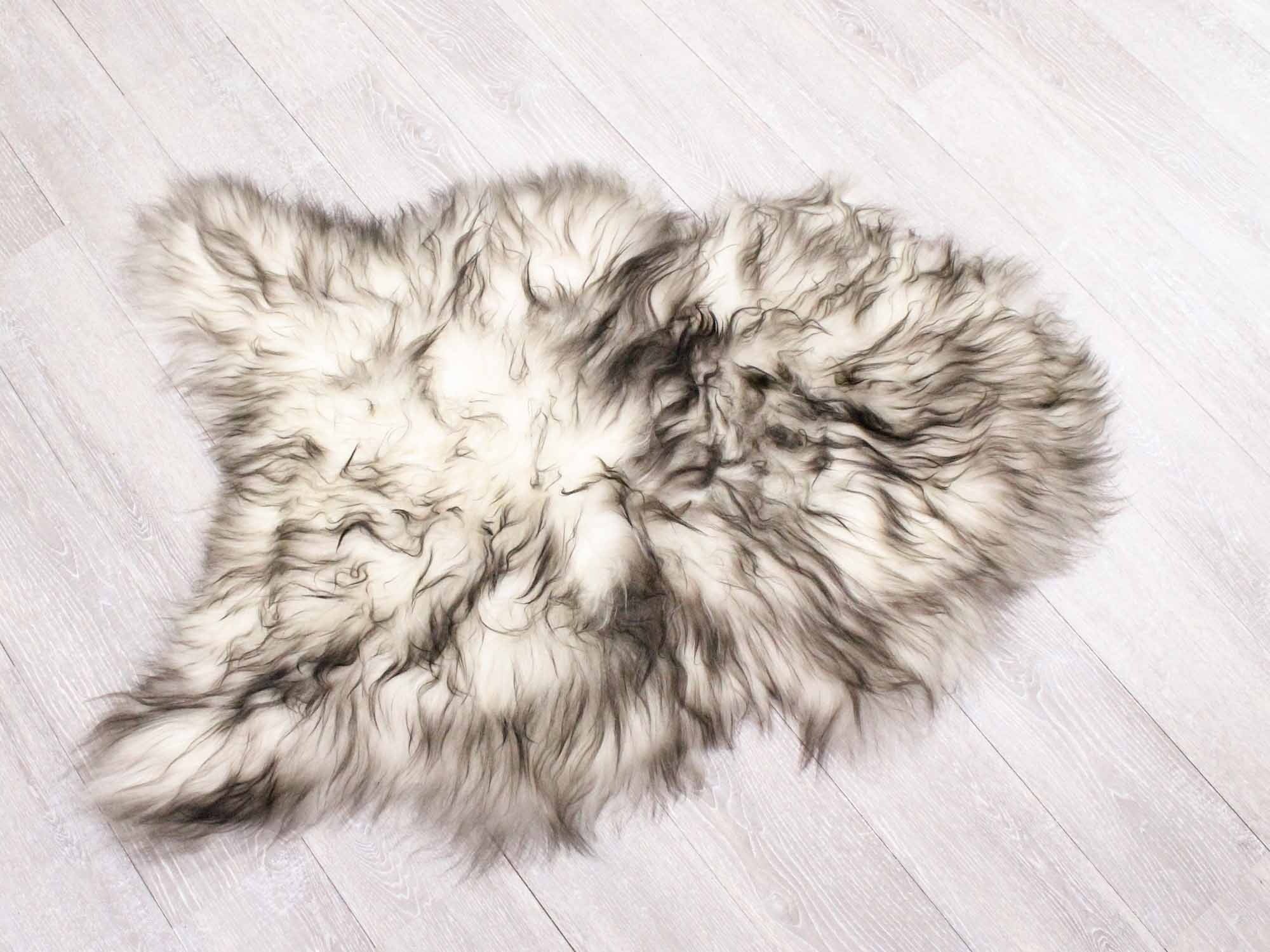 Dyed Icelandic Sheepskin: Blacky Brown Tipped: 100-110cm or 40" to 44"  