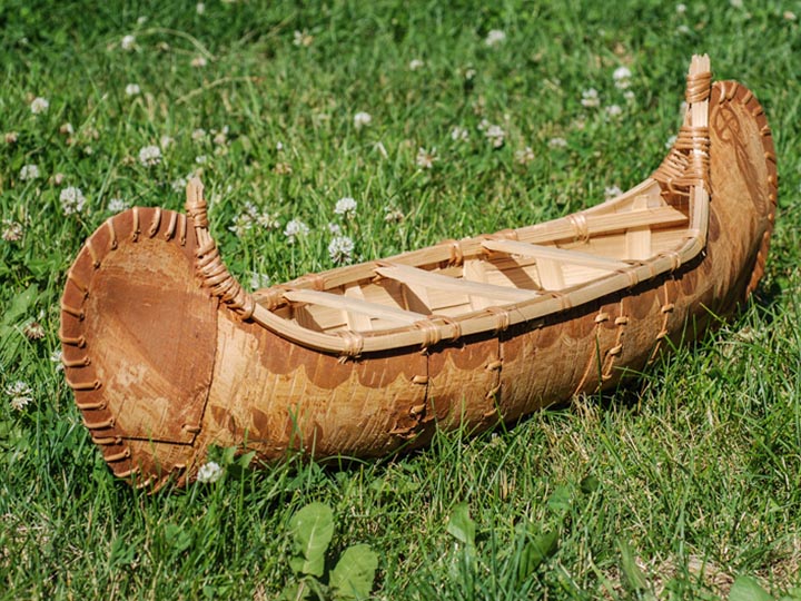 2-Foot 8-Inch Attikamek Birchbark Canoe: Gallery Item 