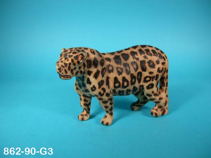 African Leopard Wood Carving: Gallery Item 