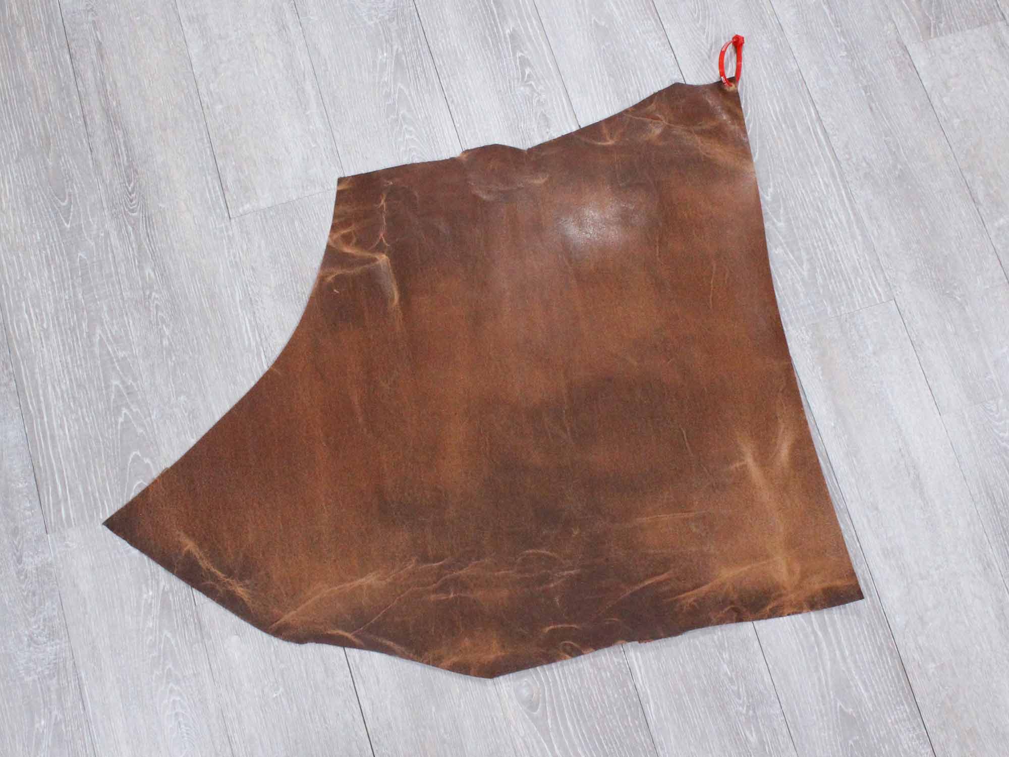 Veg Split Waxy Pig Leather: Gallery Item 