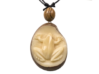 Tagua Nut Necklace: Frog Relief 