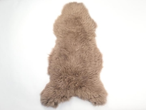 UK Sheepskin: 110-120 cm: Dyed Taupe: Assorted 