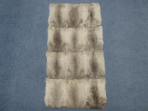 #4 Rabbit Plate: White and Brown Mix 