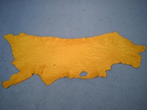 3-3.5 oz Tannery Run Moose Leather: Prairie Gold (sq ft) 