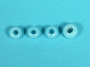 9mm Crow Beads: Opaque Turquoise Blue (kg) glass beads
