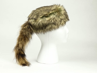 Imitation Davy Crockett Hat With Real Tail imitation davy crockett hats, fake davy crockett hats, reproduction davy crocket hats, fake raccoon fur hats, faux fur hats 
