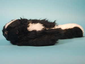 Imitation Skunk Hat with Face: Adult Medium: 24" fake skunk fur hats, reproduction skunk fur hats, replica skunk fur hats, faux fur skunk hats
