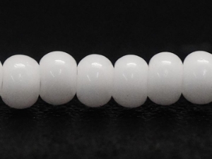 10/0 Seedbead Opaque White (500 g bag) glass beads