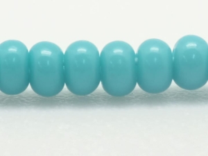 10/0 Seedbead Opaque Turquoise (Hank) glass beads