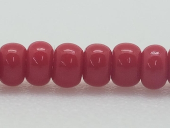 10/0 Seedbead Opaque Medium Red (500 g bag) glass beads