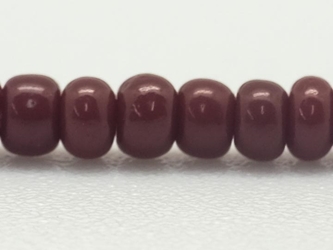 10/0 Seedbead Opaque Med. Dark Red (Hank) glass beads