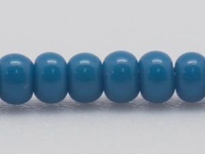 10/0 Seedbead Opaque Dark Blue (Hank) glass beads