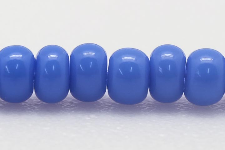10/0 Seedbead Opaque Light Royal Blue (500 g bag) glass beads