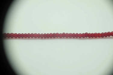 10/0 Seedbead Translucent Red (Hank) glass beads