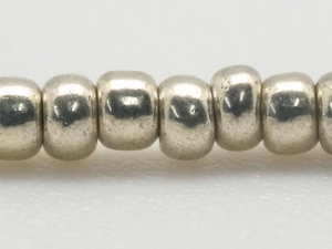 10/0 Czech Glass Seedbead Silver Metallic (Hank) glass beads