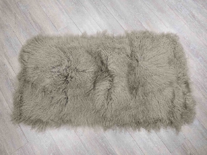 Dyed Tibet Lamb Plate: London Fog 