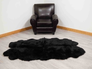 Dyed Australian Sheepskin Quarto Rug: ~71" x 41": Black 