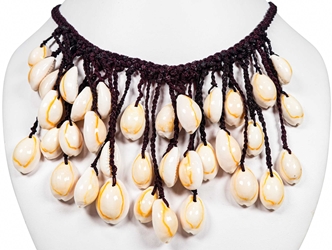 Ringtop Cowrie Strain Necklace cowry shells