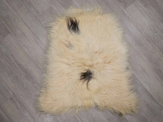 Icelandic Sheepskin: Piebald: 90-100cm or 36" to 40" 