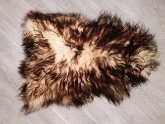 Dyed Icelandic Sheepskin: Blacky Brown Tipped: 90-100cm or 36" to 40" 