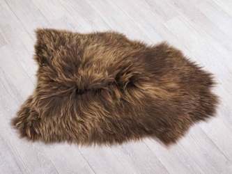 Icelandic Sheepskin: Rusty Brown: 100-110cm or 40" to 44" 