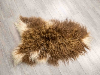 Icelandic Sheepskin: Rusty Brown: 110-120cm or 44" to 48" 