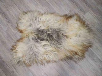 Icelandic Sheepskin: Gray: 110-120cm or 44" to 48" 