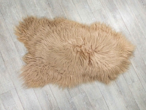 Dyed Icelandic Sheepskin: Nude: 110-120cm or 44" to 48" 
