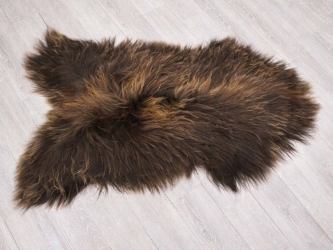 Icelandic Sheepskin: Rusty Brown: 120-130cm or 48" to 52" 