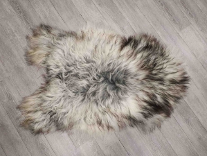 Icelandic Sheepskin: Gray: 120-130cm or 48" to 52" 