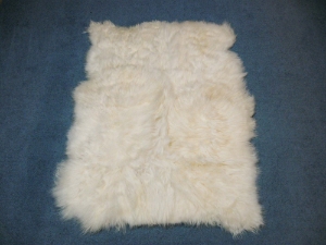 Icelandic Sheepskin Rug: ~5x7 ft: White 