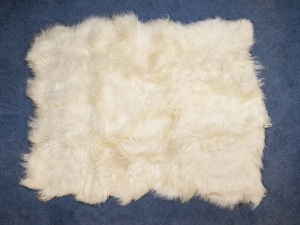Icelandic Sheepskin Rug: ~6x8 ft: White 