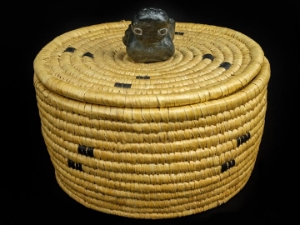 Lyme Grass Basket: Gallery Item 