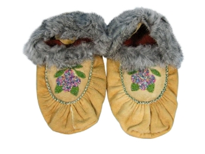 Cree Smoked Moose Moccasins: Gallery Item cree smoked moosehide moccasins