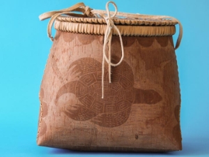Attikamek Birchbark Rogan/Basket: Gallery Item 