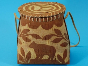 Attikamek Birchbark Rogan/Basket: Gallery Item 