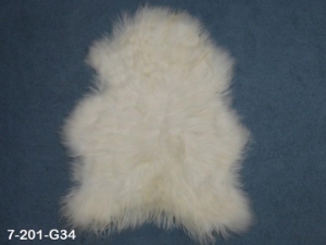 Icelandic Sheepskin: Creamy White: 110-120cm or 44" to 48": Gallery Item 