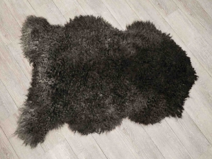 Gotland Sheepskin: Curly Gray: Gallery Item 