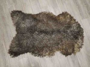 Gotland Sheepskin: Curly Gray: Gallery Item 