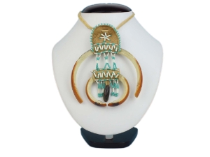 Ojibwa Fancy 4-Tooth Beaver Necklace: Gallery Item 