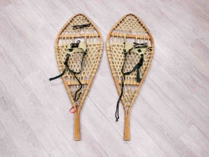 Used Snowshoes: Good Quality with Harness: Gallery Item 