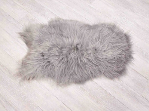 Dyed Icelandic Sheepskin: Gray Dark Tops: 90-100 cm or 36" to 40": Gallery Item 