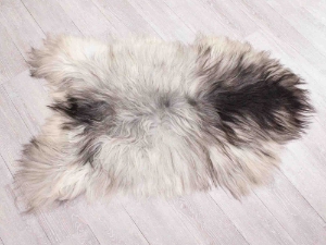 Icelandic Sheepskin: Gray: 100-110cm or 40" to 44": Gallery Item 