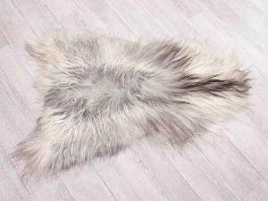 Icelandic Sheepskin: Gray: 100-110cm or 40" to 44": Gallery Item 