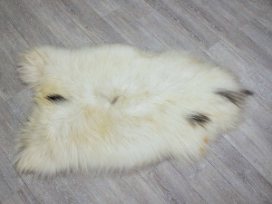 Icelandic Sheepskin: Piebald: 110-120cm or 44" to 48": Gallery Item 