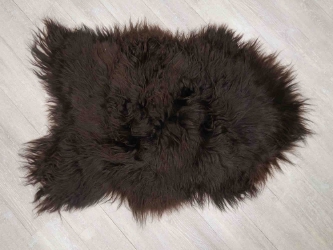 Icelandic Sheepskin: Chocolate Brown: 110-120cm or 44" to 48": Gallery Item 